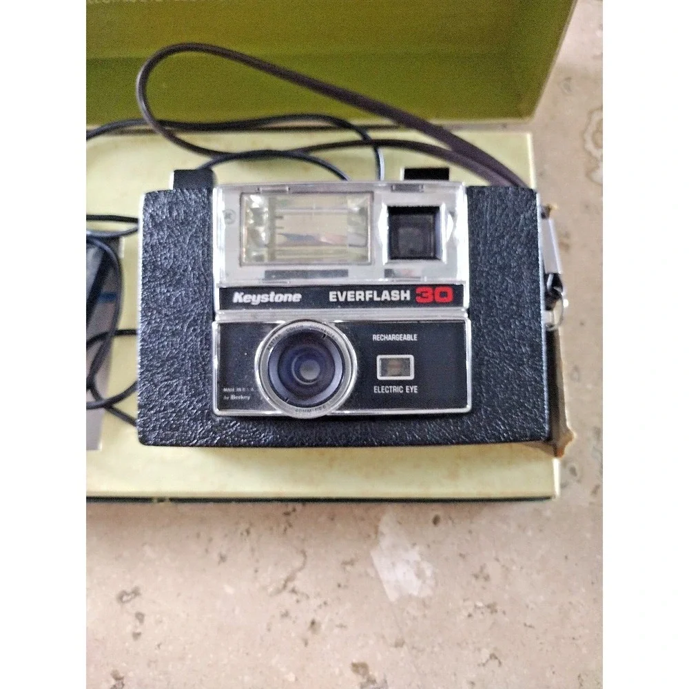 Vintage Keystone Everflash 30 Camera w/ Box Untested As Is Condition